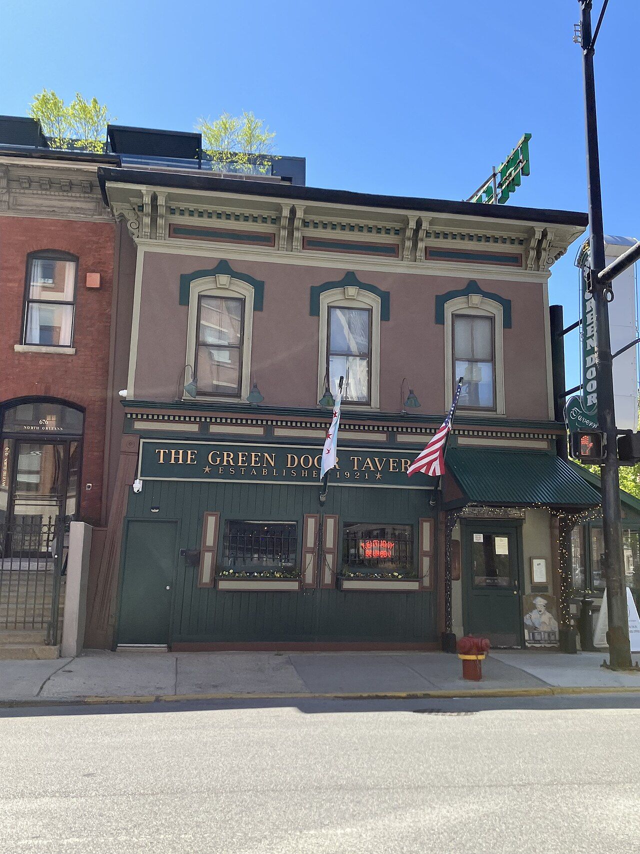 The Green Door Tavern near 311 South Wacker Drive Chicago